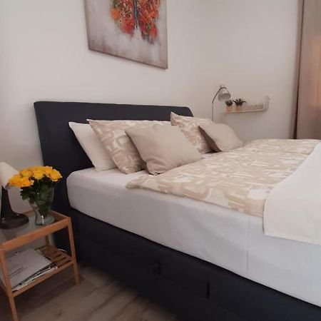Apartmani Alma Pula Eksteriør billede