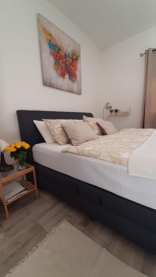 Apartmani Alma Pula Eksteriør billede